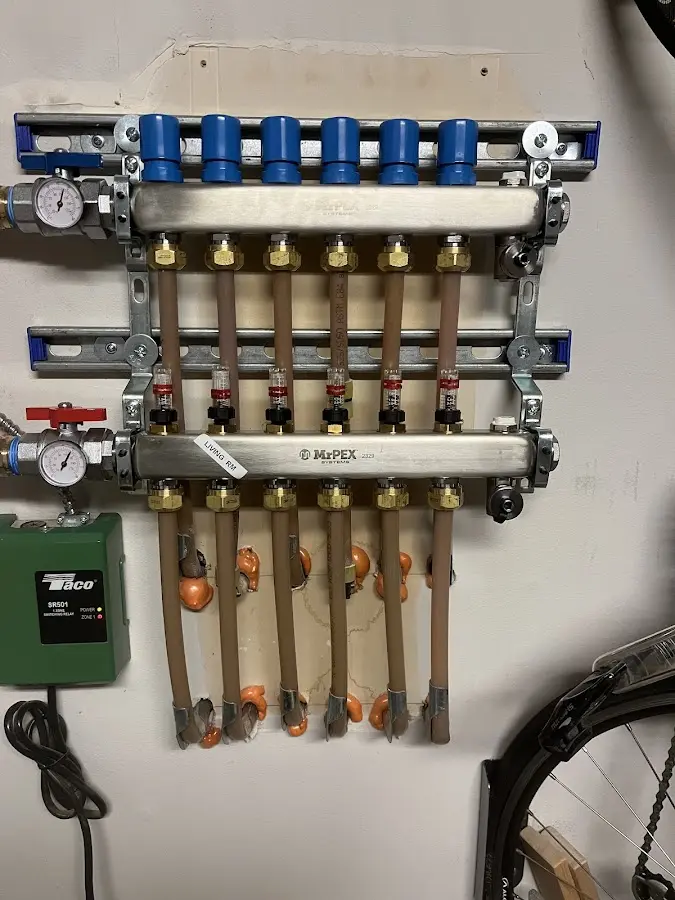 Plumber performing Leak Detection at a residential property in Calexico